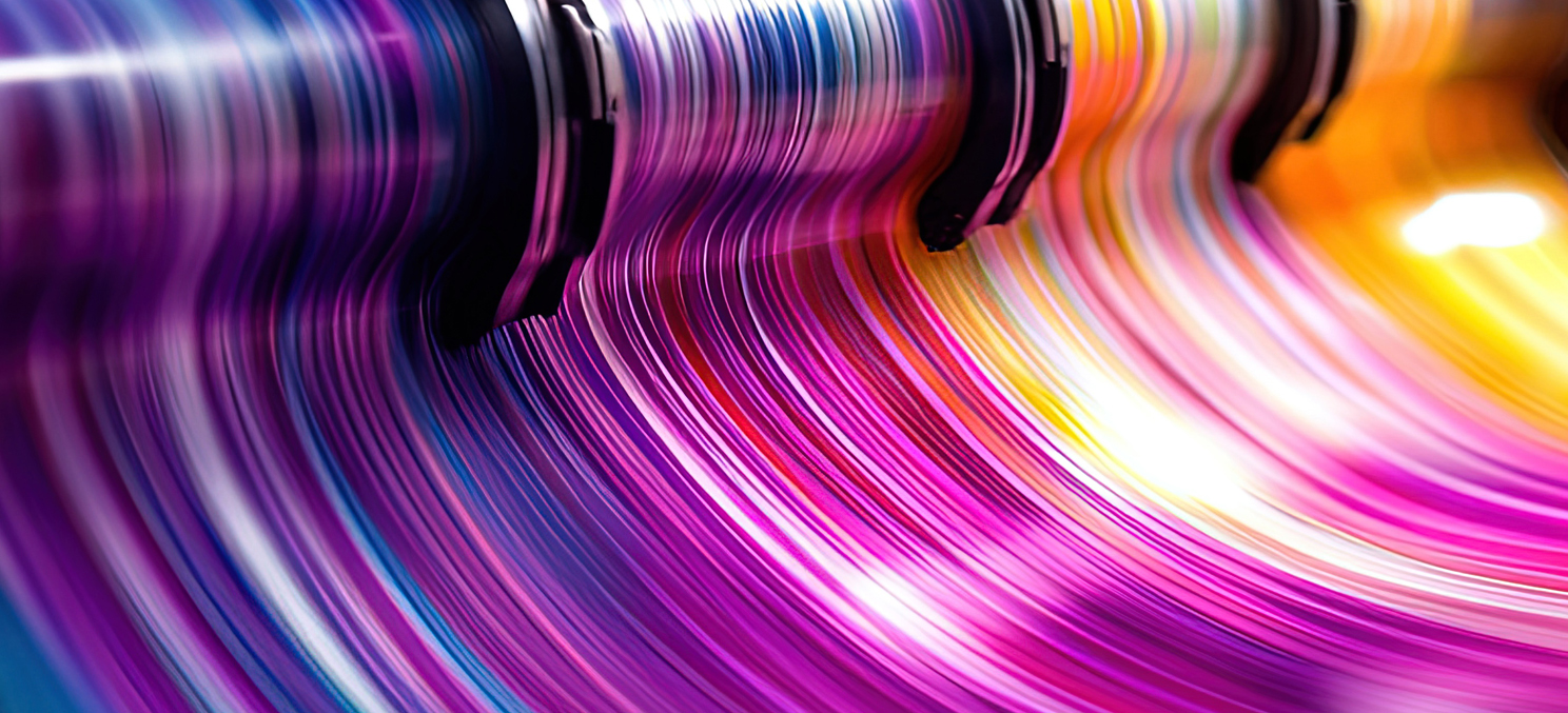 Measuring Delta E colour tolerances for strict consistency in contract proofs.